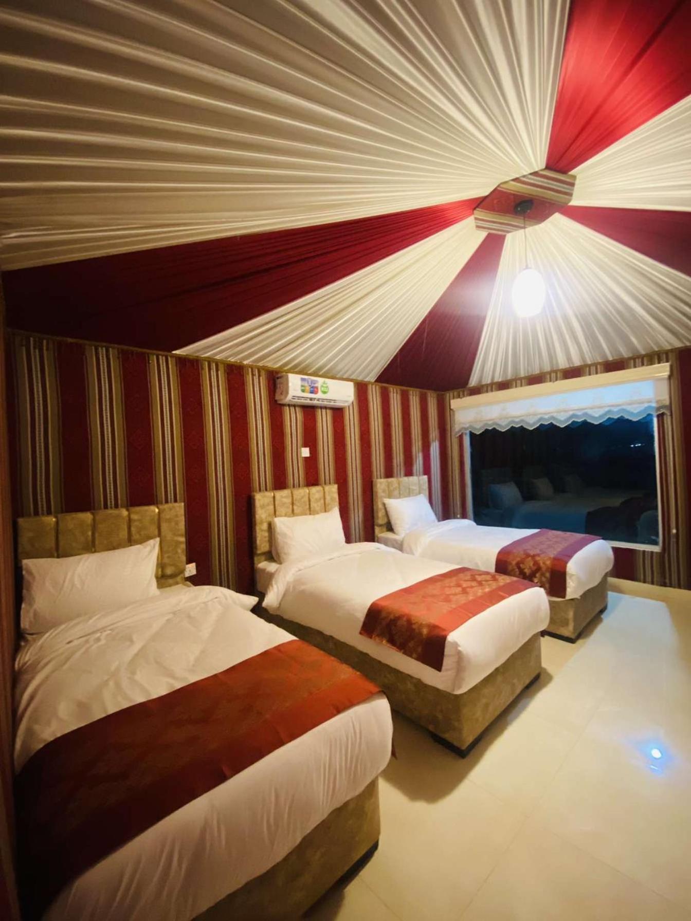 Wadi Rum Sky Camp Zewnętrze zdjęcie