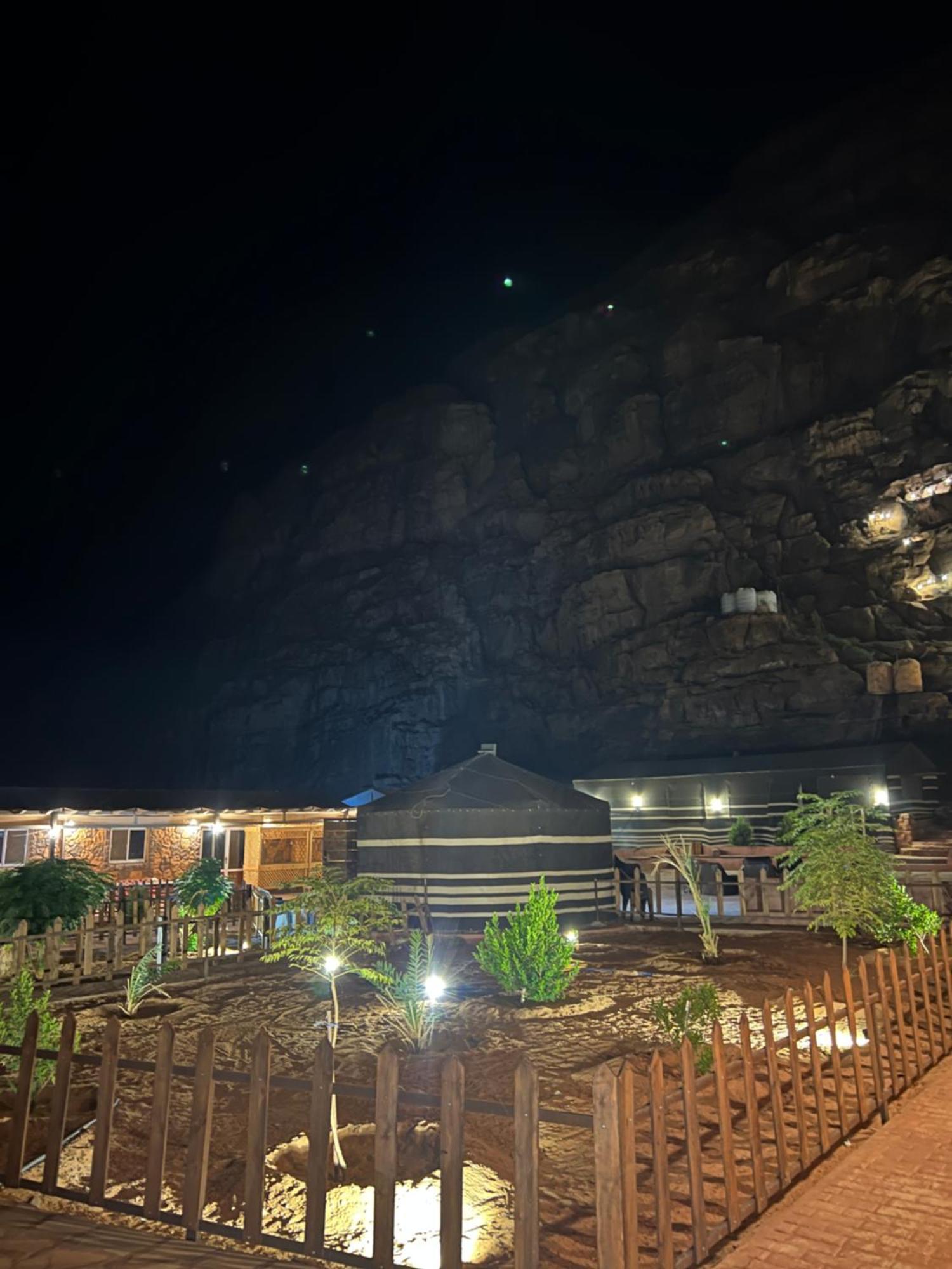 Wadi Rum Sky Camp Zewnętrze zdjęcie